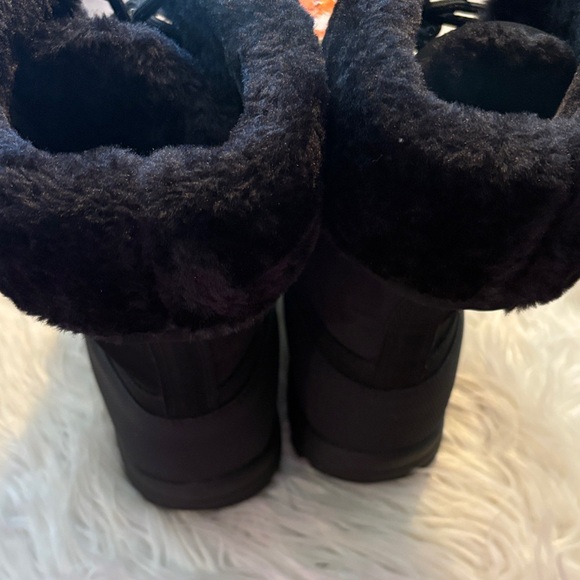 Lugz Women's Black Winter Boots - Picture 3 of 7